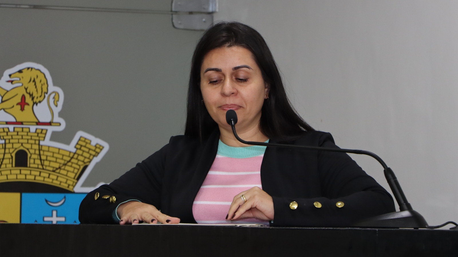 GABRIELA XAVIER PERGUNTA SOBRE PREVISÃO DE PAGAMENTO À CLÍNICA “CÃOTROLE ANIMAL”