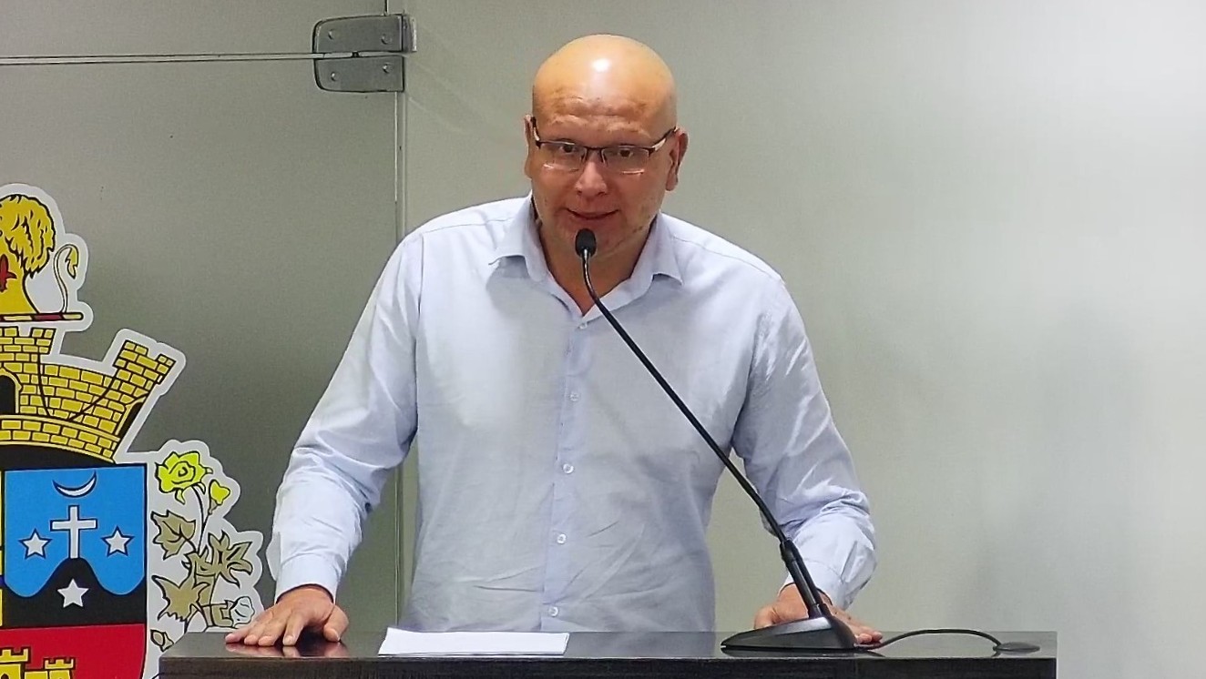 JOÃO ÉDER ENFATIZA A NECESSIDADE DA CONSTRUÇÃO DA ESCOLA DE ENSINO MÉDIO PARA ATENDER A REGIÃO DO SANTA RITA 