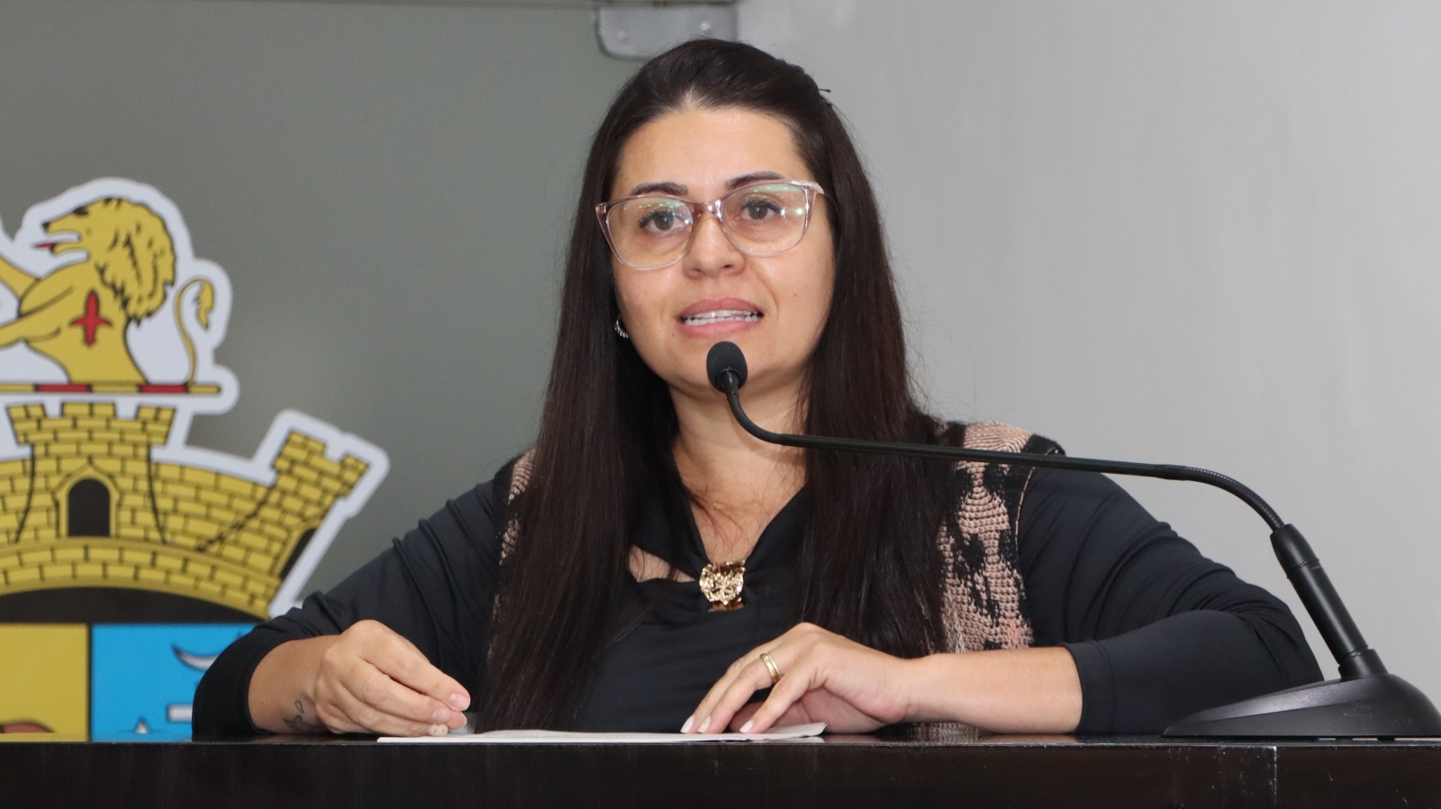 GABRIELA XAVIER QUESTIONA PREVISÃO PARA NOVO MUTIRÃO DE CASTRAÇÃO DE ANIMAIS