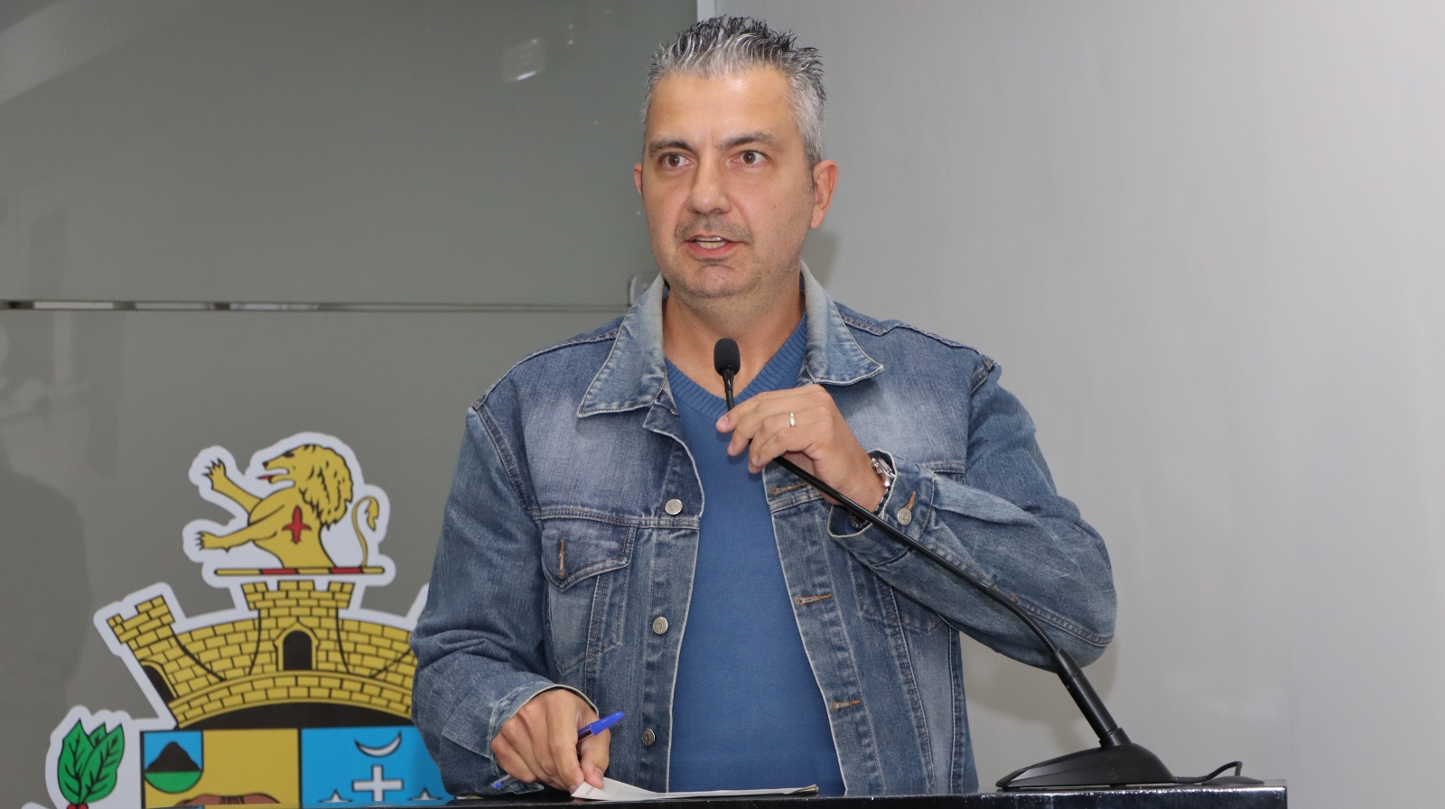 ALEX MOTA FAZ MOÇÕES DE APLAUSOS À SENADORA MARA GABRILLI E AO SÃO MARTINHO FUTEBOL CLUBE