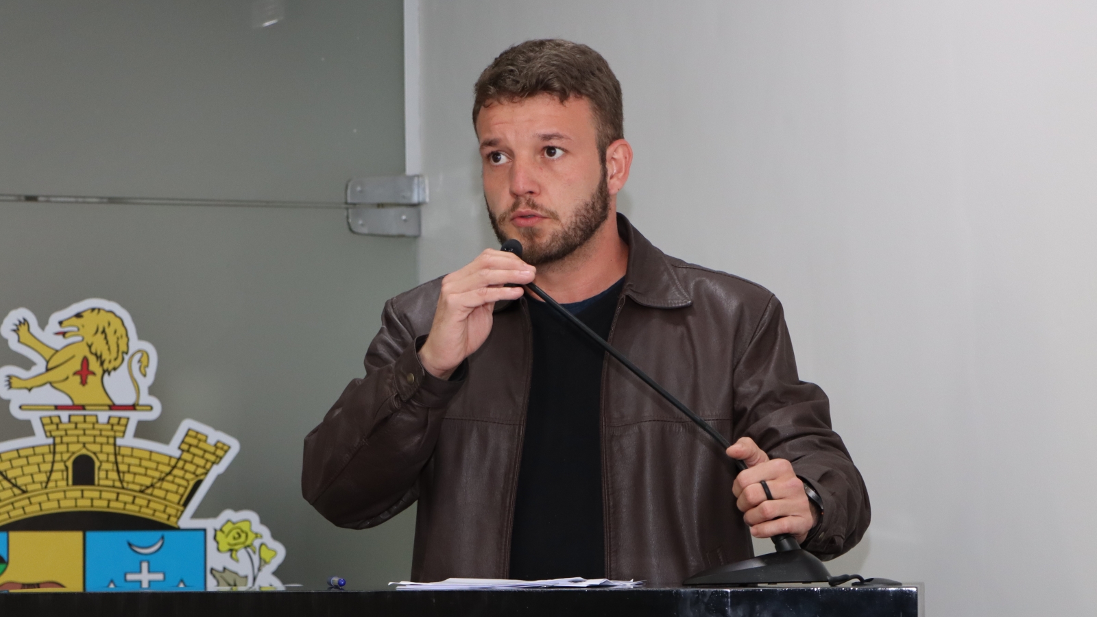 KELVIN QUER EXPLICAÇÃO SOBRE OS CRITÉRIOS PARA A ESCOLHA DA DUPLA THAEME E THIAGO NAS FESTIVIDADES DO ANIVERSÁRIO DE TATUÍ