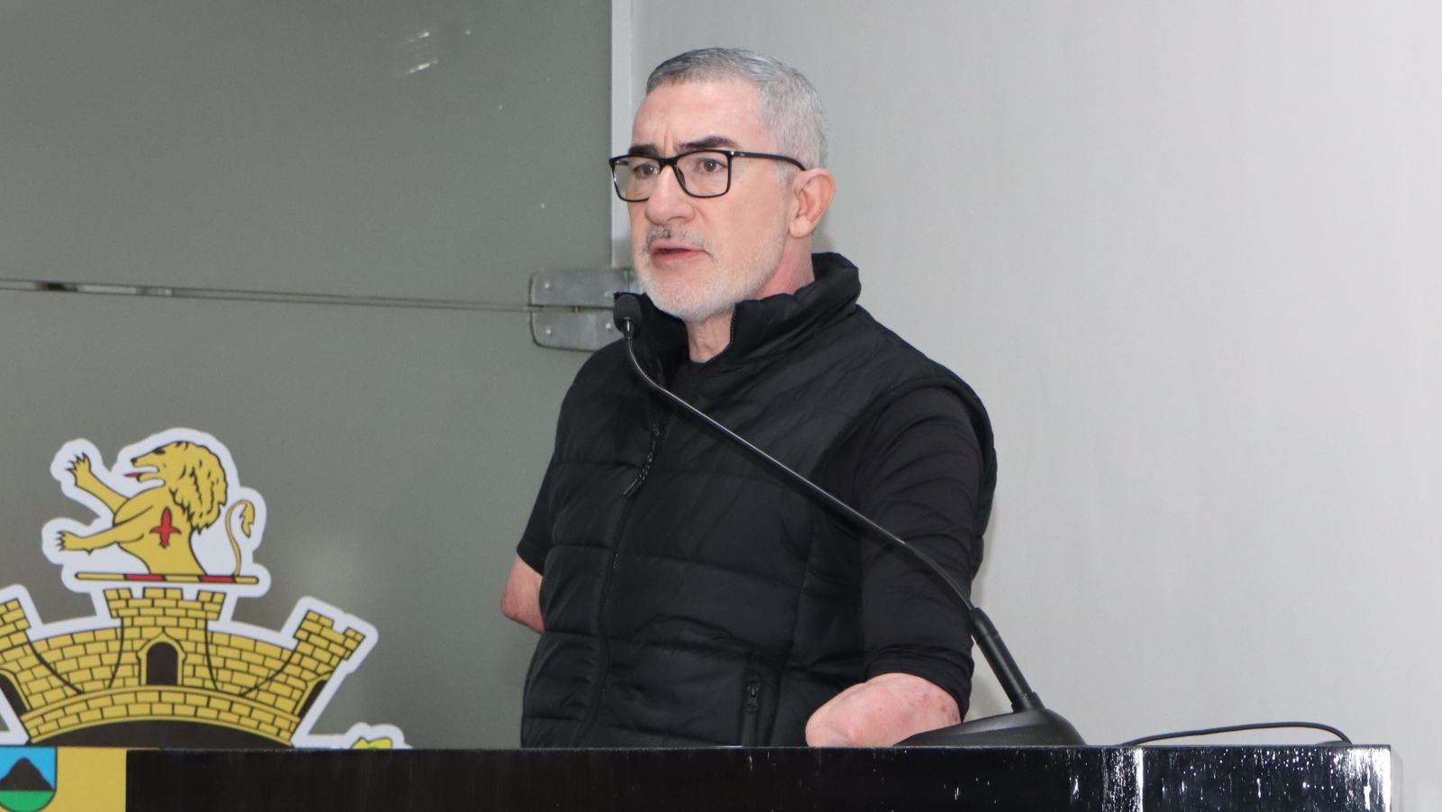 VADE MANOEL REQUER LIMPEZA PREVENTIVA DE BUEIROS 
