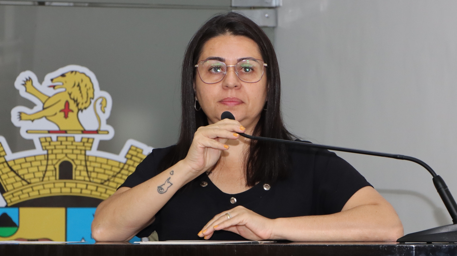 GABRIELA XAVIER REIVINDICA LOMBADA NA RUA JOSÉ SINISGALI