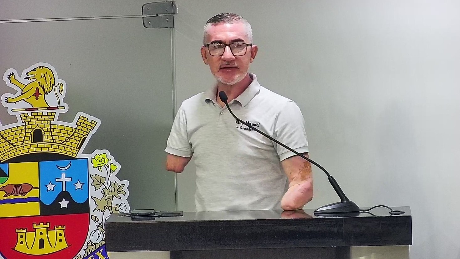 VADE MANOEL SOLICITA INFORMAÇÕES A RESPEITO DE VAGAS DE ESTACIONAMENTO DESTINADAS A PESSOAS COM DEFICIÊNCIA EM CONDOMÍNIOS