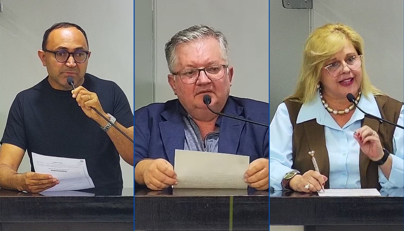 VEREADORES ABORDAM SOBRE MOÇÕES DE APLAUSOS