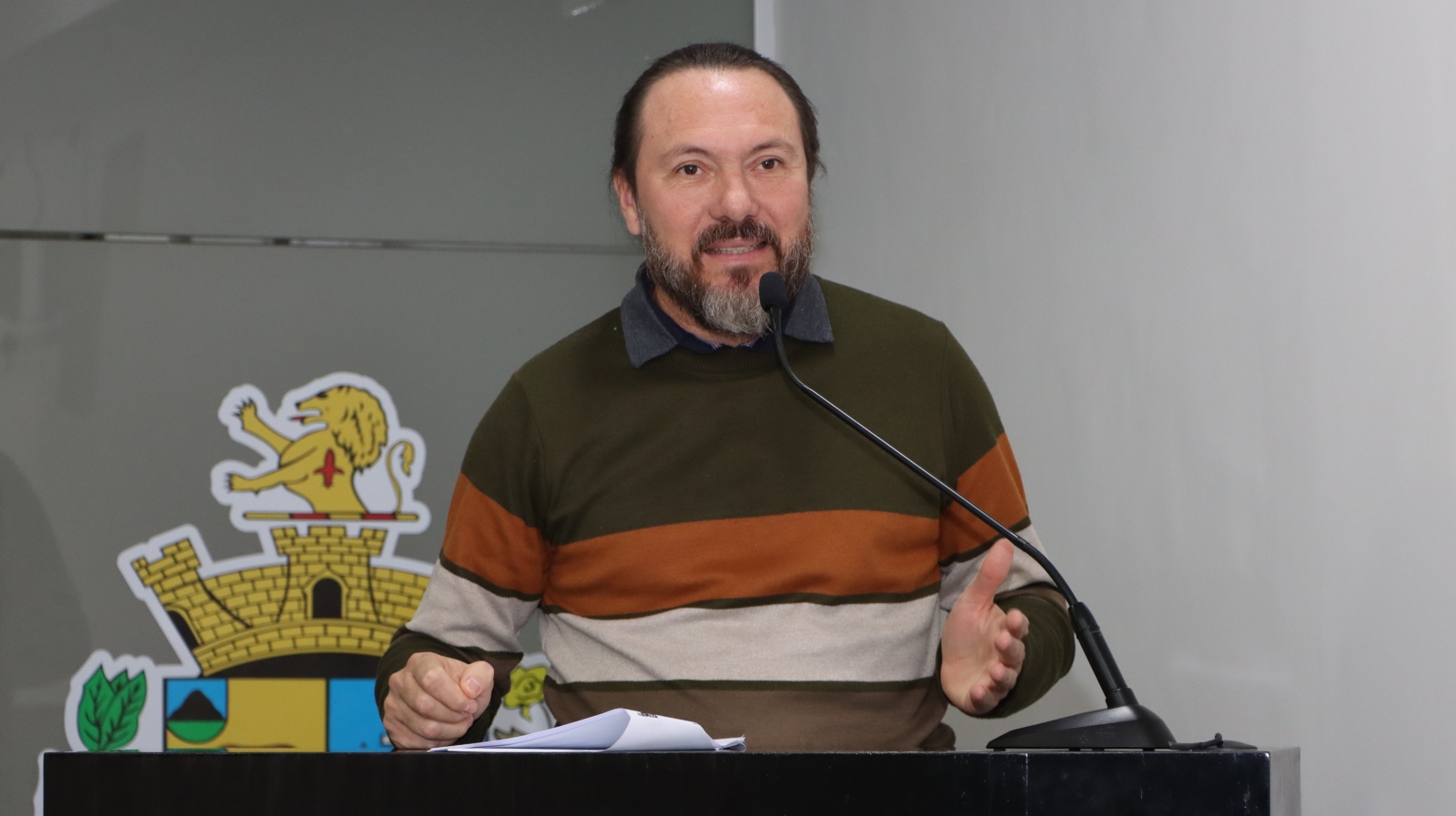 MAURÍCIO COUTO QUESTIONA SOBRE AS AÇÕES DE ACOLHIMENTO A PESSOAS EM SITUAÇÃO DE RUA