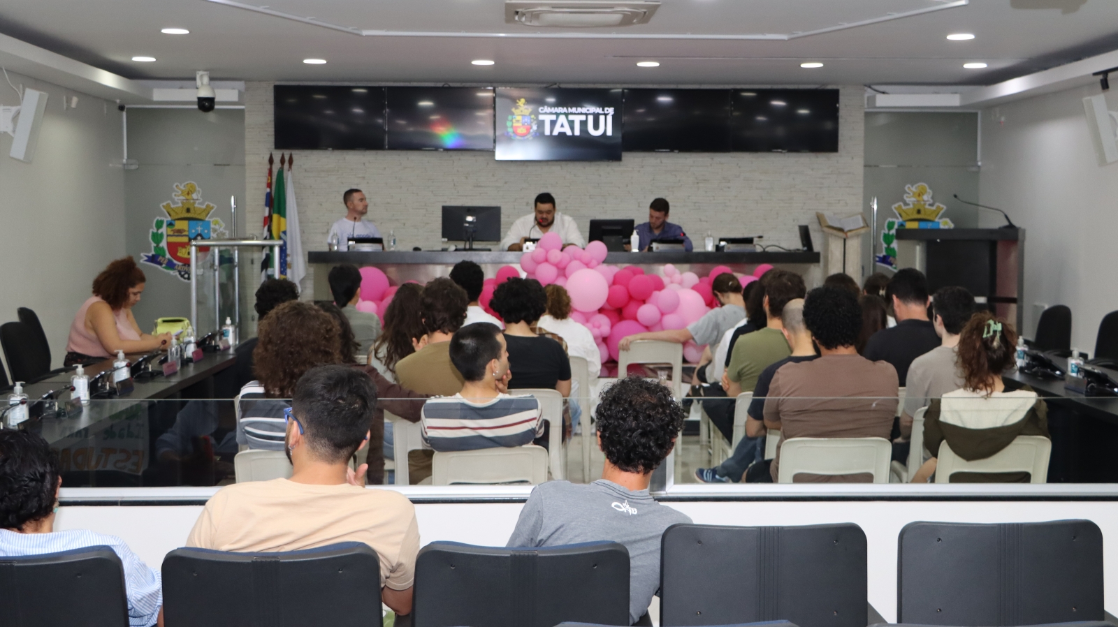 CÂMARA DEBATE A POLÍTICA DE CORTE ETÁRIO PARA INGRESSO DE ALUNOS NO CONSERVATÓRIO DE TATUÍ