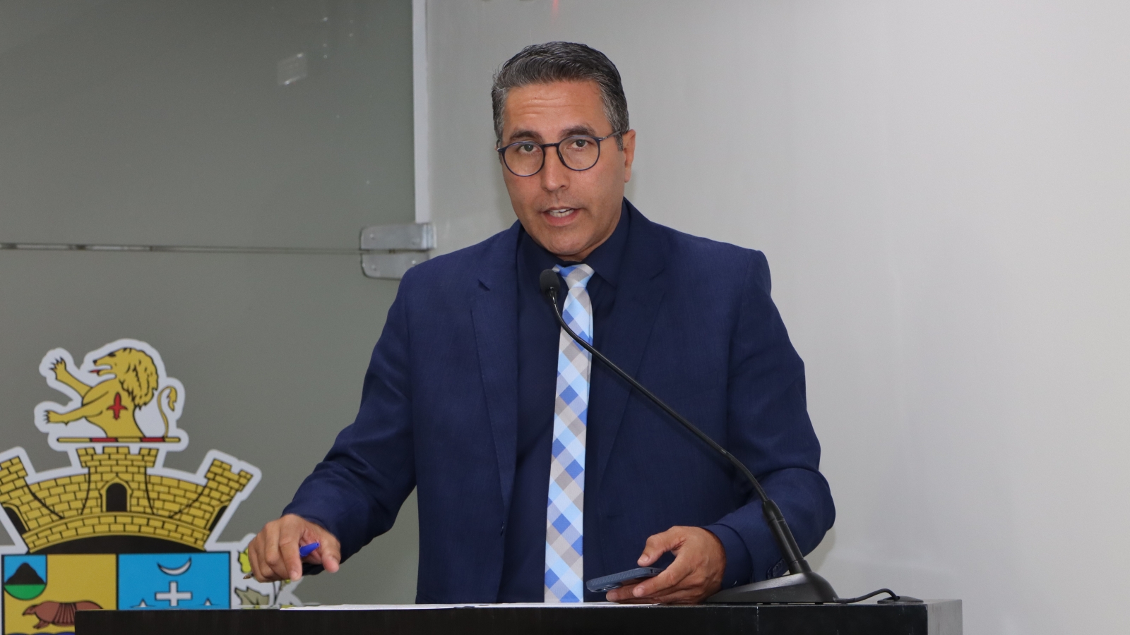 LEANDRO MAGRÃO FALA SOBRE NUMERAÇÕES NOS TÚMULOS DOS CEMITÉRIOS