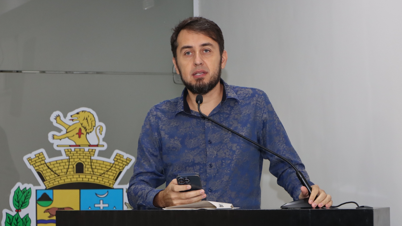 PAULINHO MOTOS EXPLICA SOBRE A FALTA DE MEDICAMENTOS PARA PACIENTES DIABÉTICOS