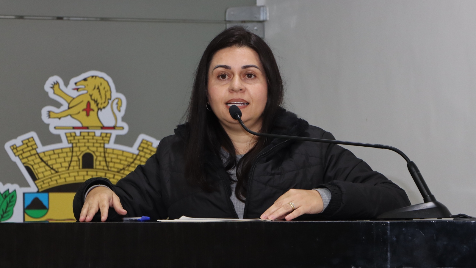 GABRIELA XAVIER REIVINDICA MELHORA DO ATENDIMENTO NA UBS “SANTA CRUZ”