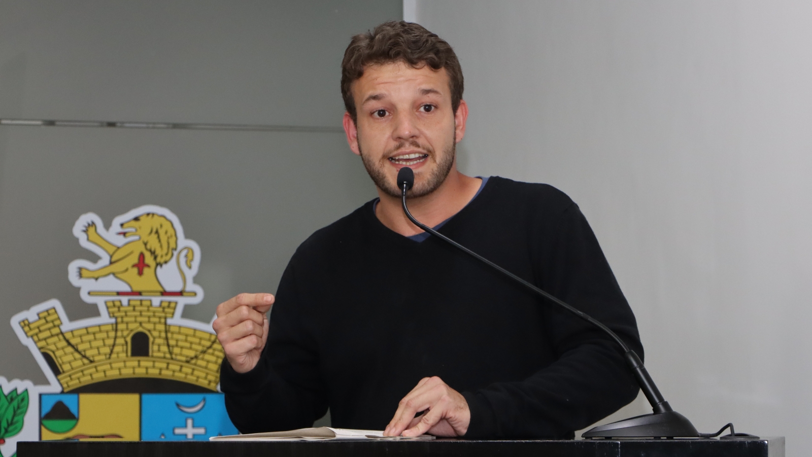 KELVIN FAZ MOÇÃO DE APLAUSOS A RAFAEL GRAZIANO LEITE MARCONI