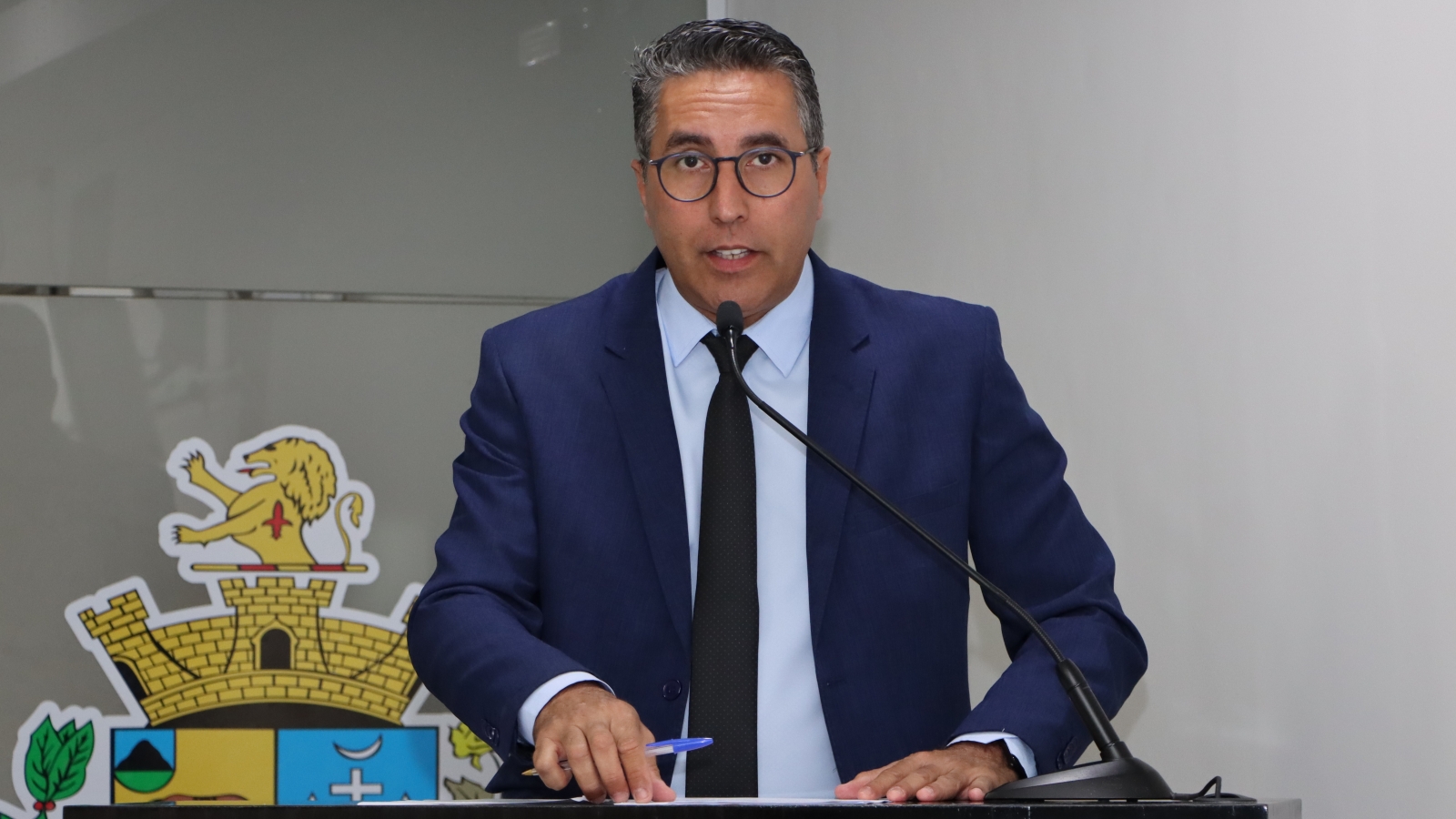 LEANDRO MAGRÃO COMENTA SOBRE MOÇÕES DE SUA AUTORIA