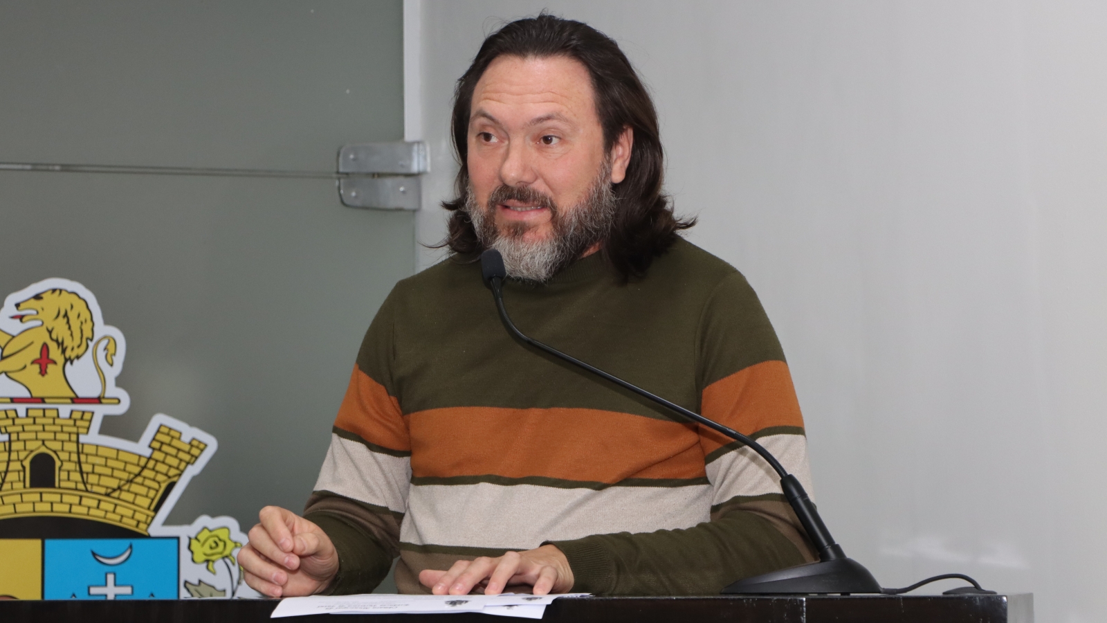 MAURÍCIO COUTO COBRA INFORMAÇÕES SOBRE CENTRO DE REABILITAÇÃO