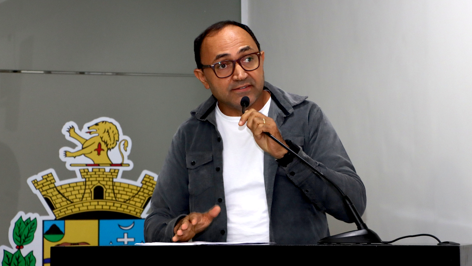 BOSSOLAN DA RÁDIO PEDE QUE AS MÃES ATÍPICAS SEJAM RESPEITADAS E TRATADAS COM DIGNIDADE