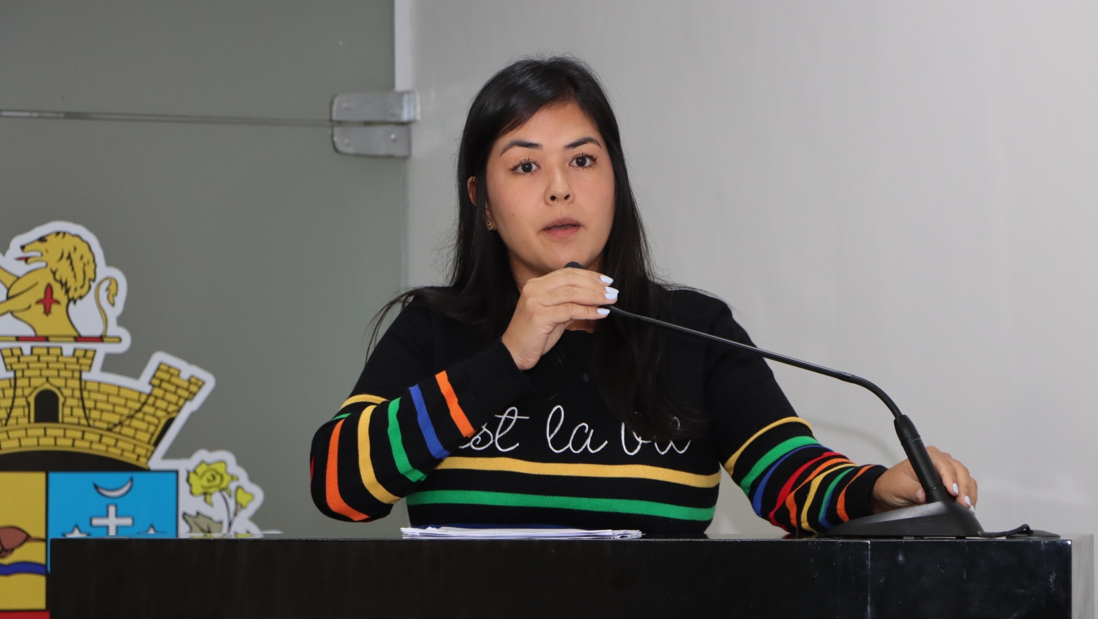 CINTIA YAMAMOTO CONTESTA TEOR DE RESPOSTAS REFERENTES À CAUSA ANIMAL