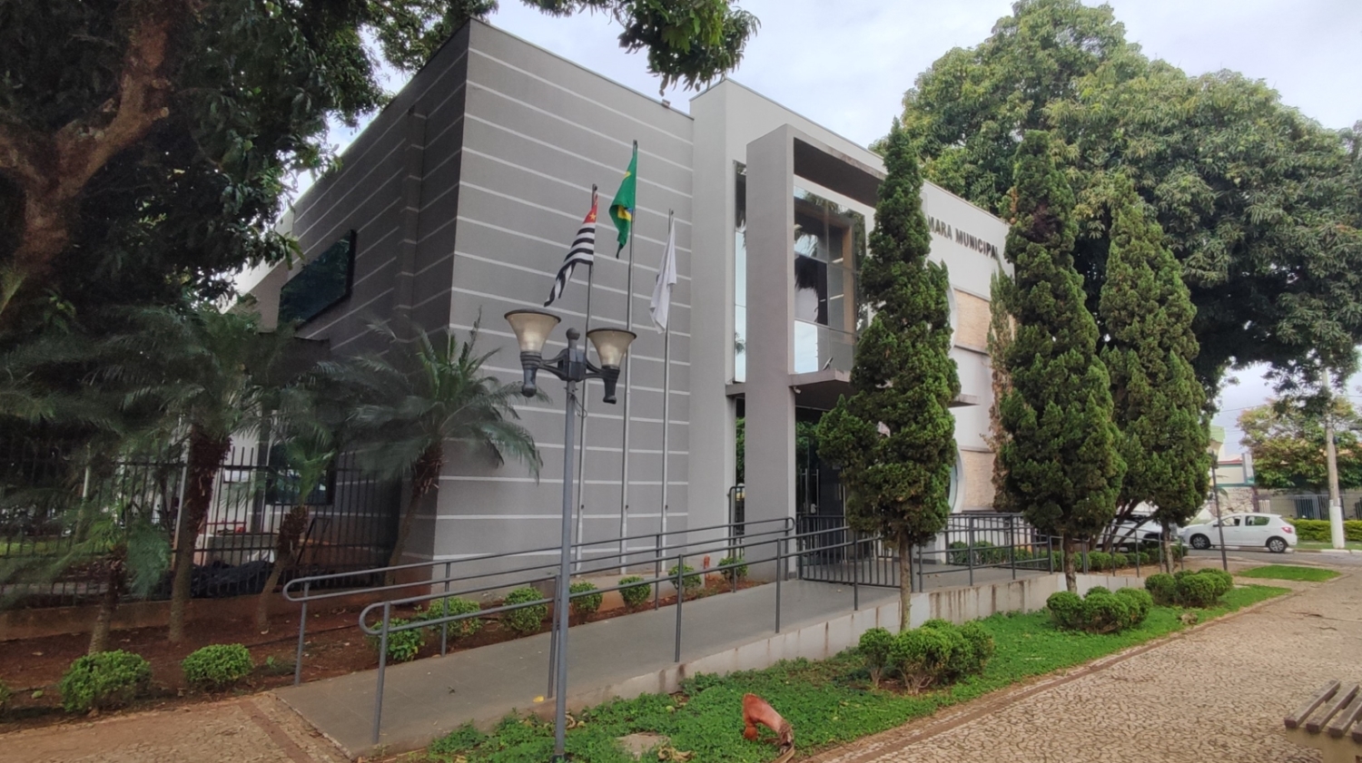 EXPEDIENTE DA CÂMARA SERÁ SUSPENSO EM 31/10 E 01/11