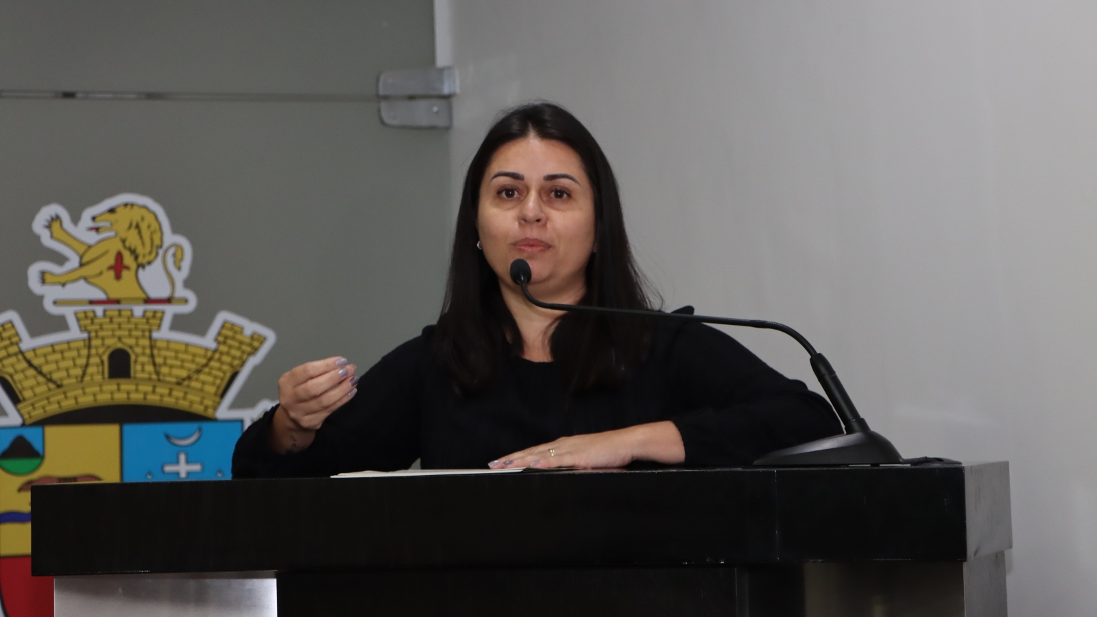 GABRIELA XAVIER SOLICITA A REALIZAÇÃO DE MUTIRÃO DE CASTRAÇÃO