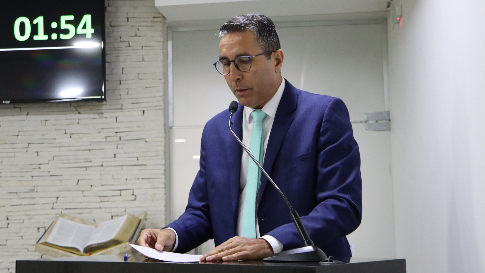 LEANDRO MAGRÃO FAZ MOÇÃO DE REPÚDIO AO DEPUTADO ESTADUAL EDUARDO SUPLICY