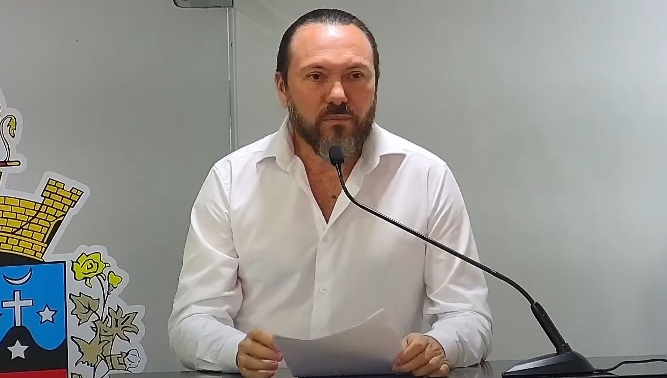 MAURÍCIO COUTO SAÚDA A APAE PELA CONSTRUÇÃO DO CCIA