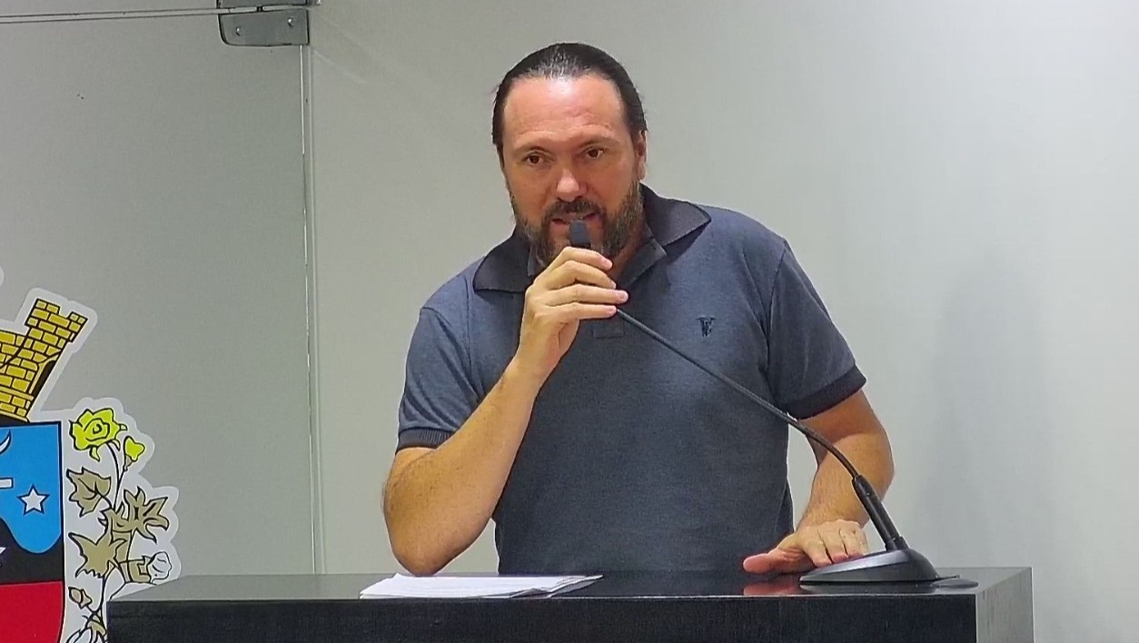 MAURÍCIO COUTO PEDE FUMACÊS NOS BAIRROS, CRECHES E ESCOLAS DE TATUÍ