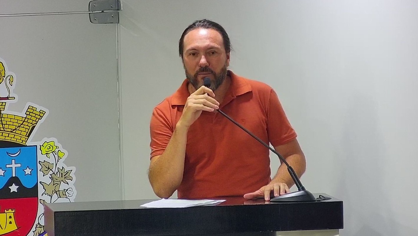 MAURÍCIO COUTO APRESENTA DEMANDAS SOBRE COLETORES DE LIXO, HOLERITES DOS SERVIDORES E FILAS PARA EXAMES