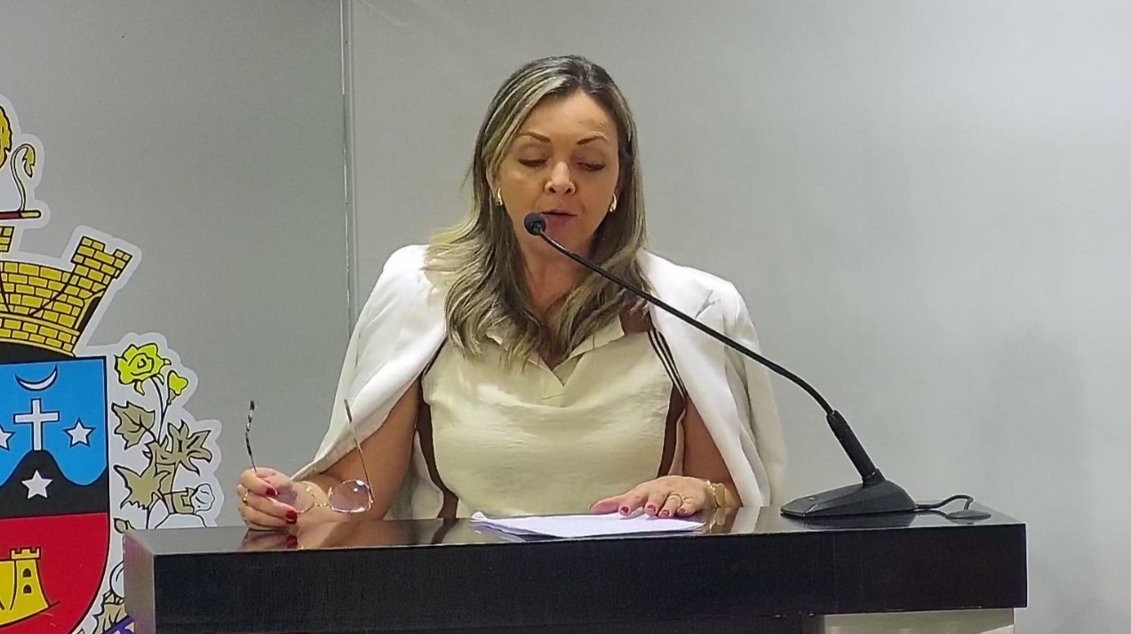 MICHELI VAZ PARABENIZA A REALIZAÇÃO DO “1º ENCONTRO DE PREFEITOS” EM TATUÍ 