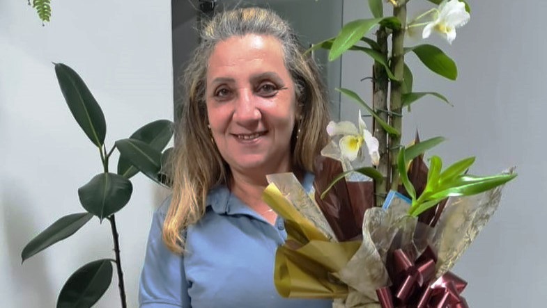 SERVIDORA RECEBE HOMENAGENS EM VIRTUDE DA APOSENTADORIA