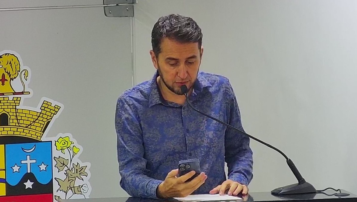 RESPOSTAS DO EXECUTIVO SÃO APRESENTADAS POR PAULINHO MOTOS 