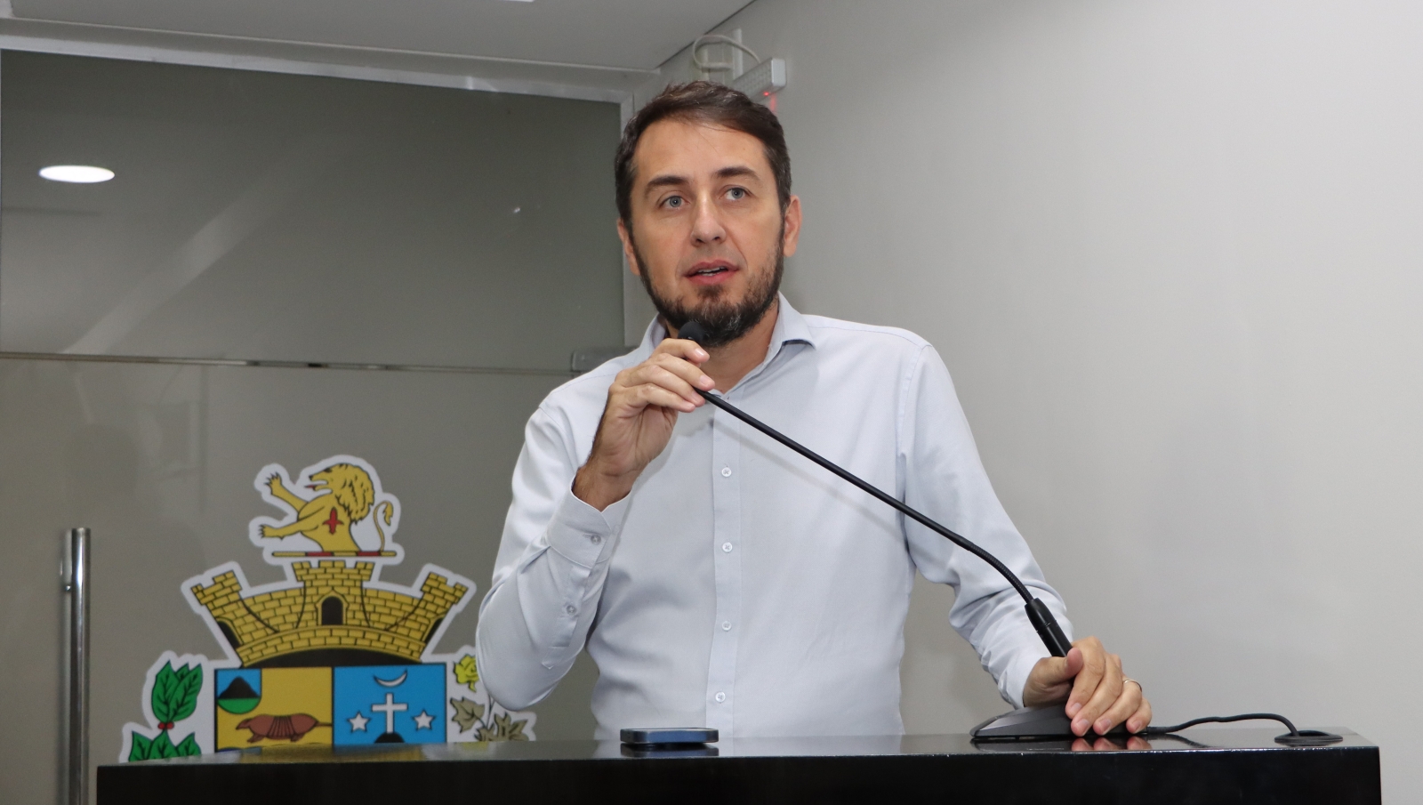 DEVOLUTIVAS DO EXECUTIVO SOBRE O AUTISMO SÃO APRESENTADAS POR PAULINHO MOTOS