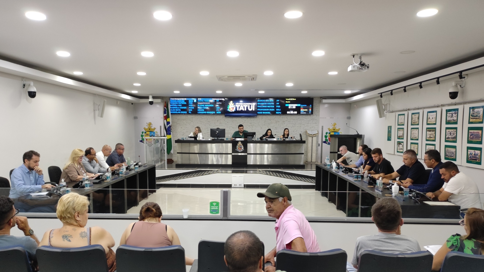 VEREADORES APRESENTAM 179 PROPOSITURAS EM SESSÃO ORDINÁRIA