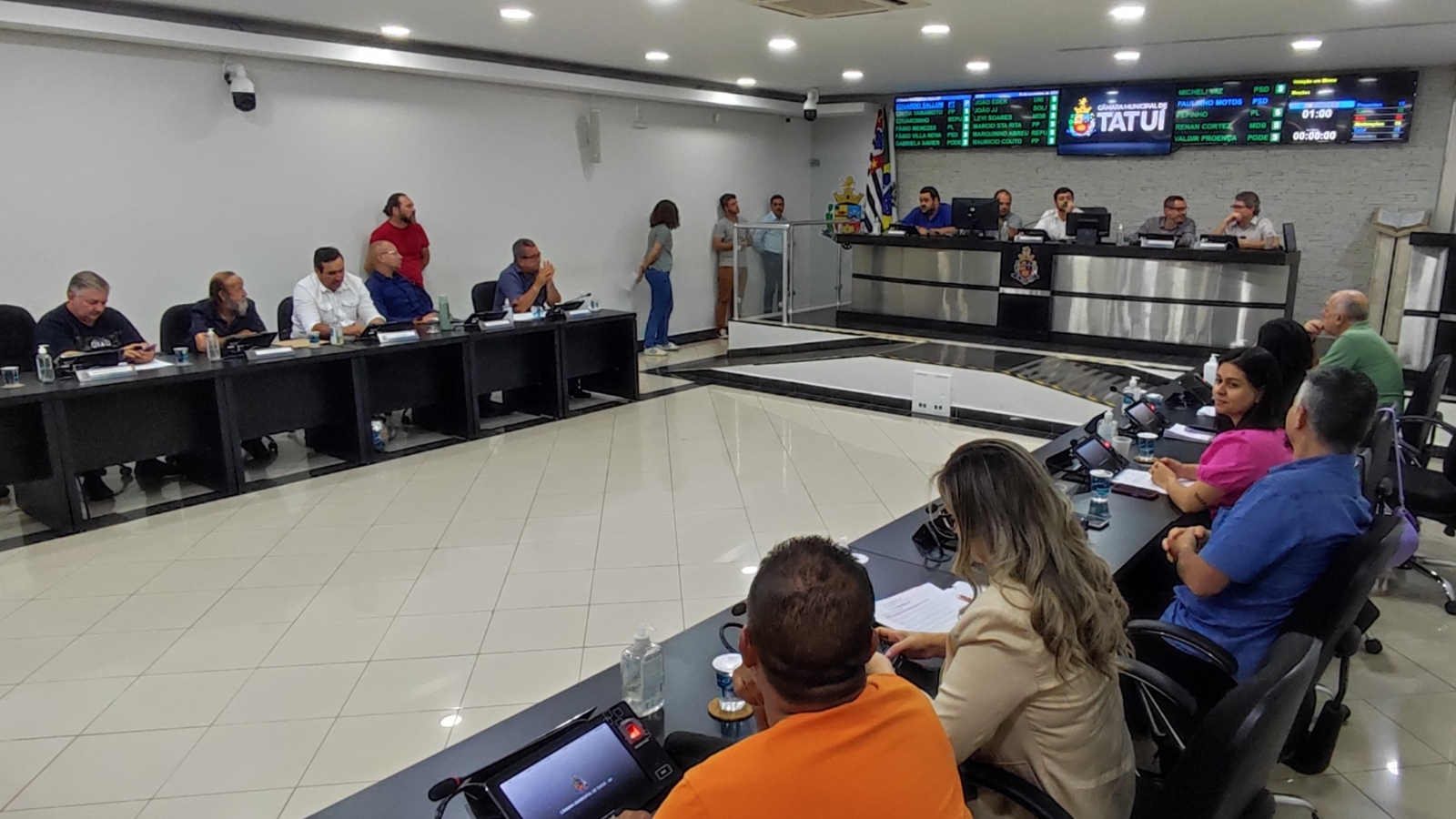 CÂMARA DE TATUÍ DIRECIONA MAIS 51 REQUERIMENTOS AO EXECUTIVO