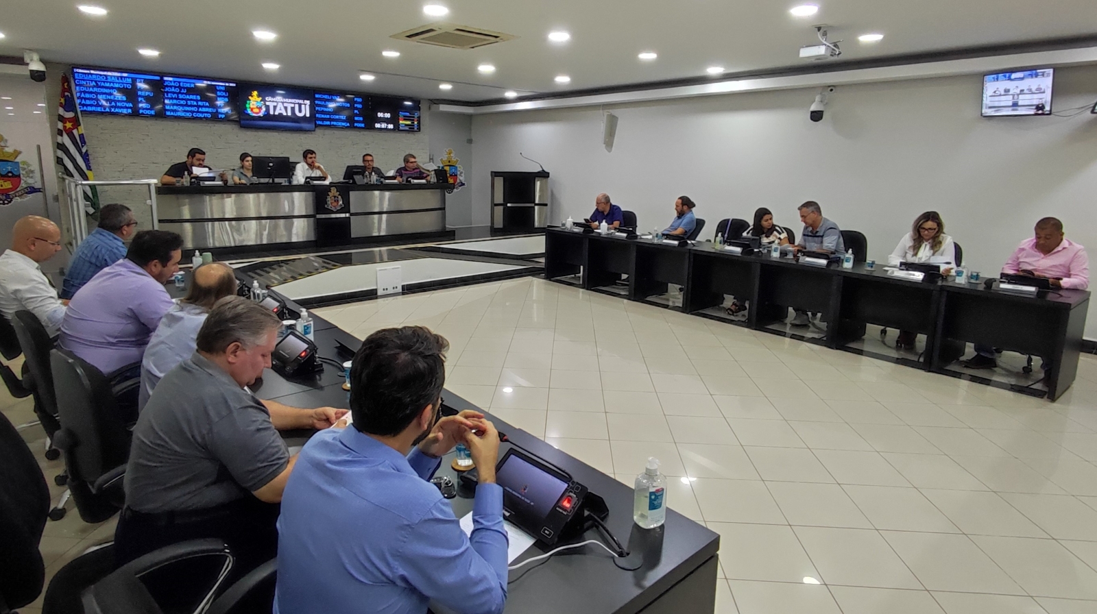 CÂMARA DE TATUÍ APROVA 28 REQUERIMENTOS EM SESSÃO ORDINÁRIA