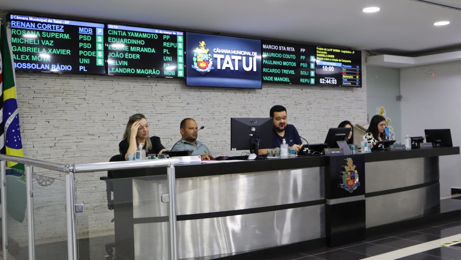 PROJETO DE LEI CRIA CAMPANHA PERMANENTE “TUTORES CONSCIENTES, CIDADE LIMPA”