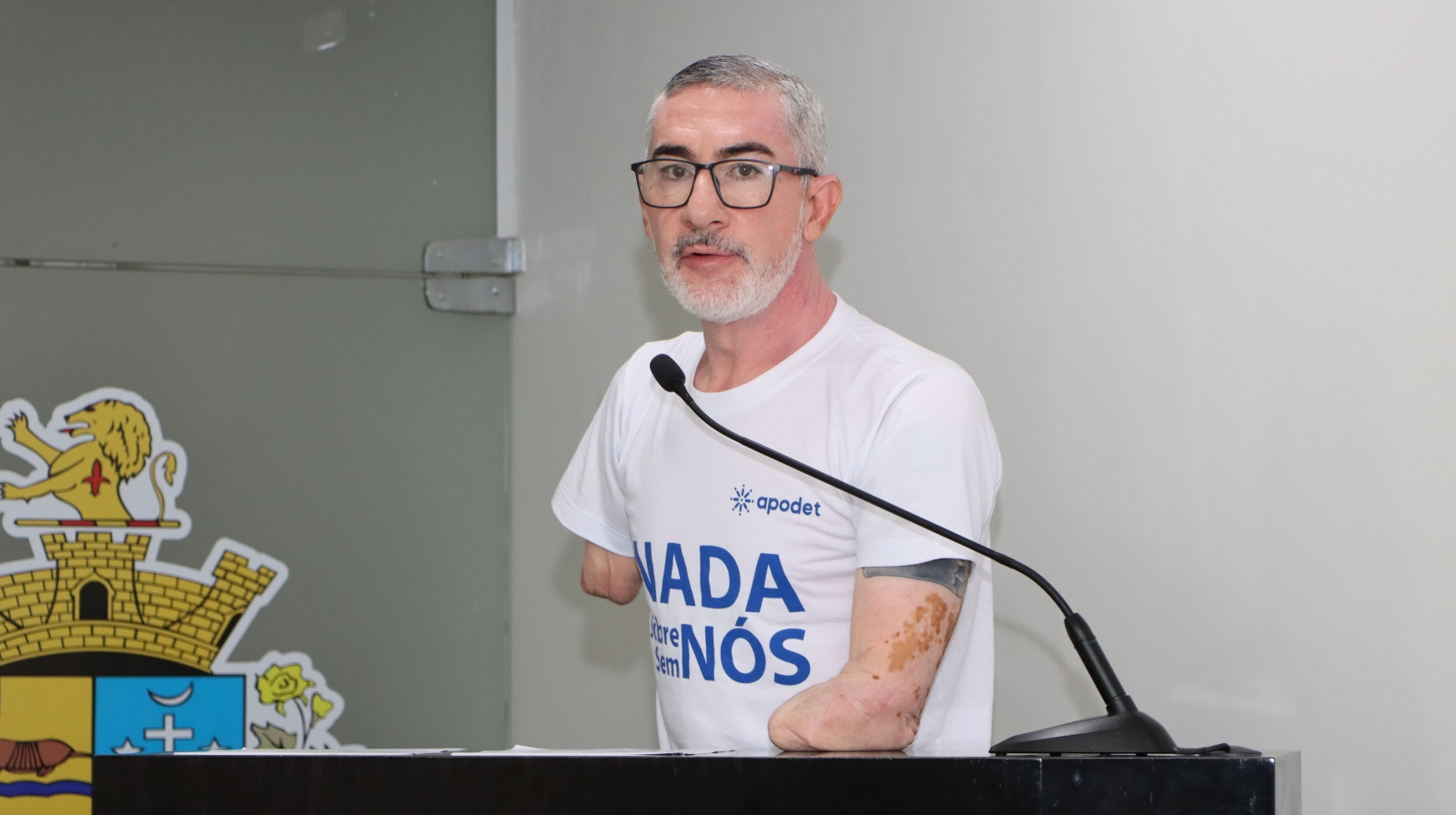 VADE MANOEL PEDE MAIS FISCALIZAÇÃO EM RELAÇÃO A VAGAS EXCLUSIVAS EM ESTACIONAMENTOS