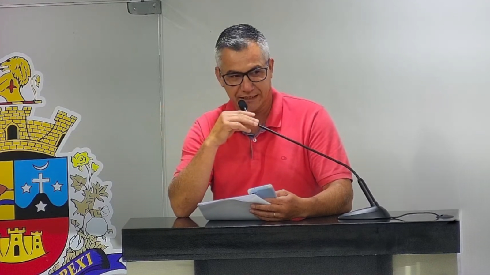 VALDIR DE PROENÇA REFORÇA SOBRE A SITUAÇÃO DA FIAÇÃO OBSOLETA NOS POSTES